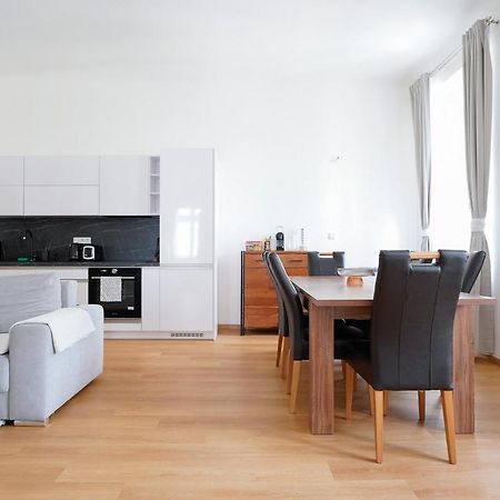 The Dante Prague - Family And Friends Apartments Eksteriør bilde