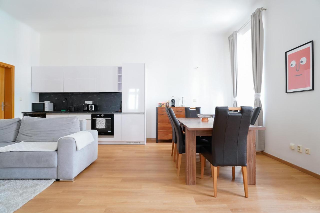 The Dante Prague - Family And Friends Apartments Eksteriør bilde